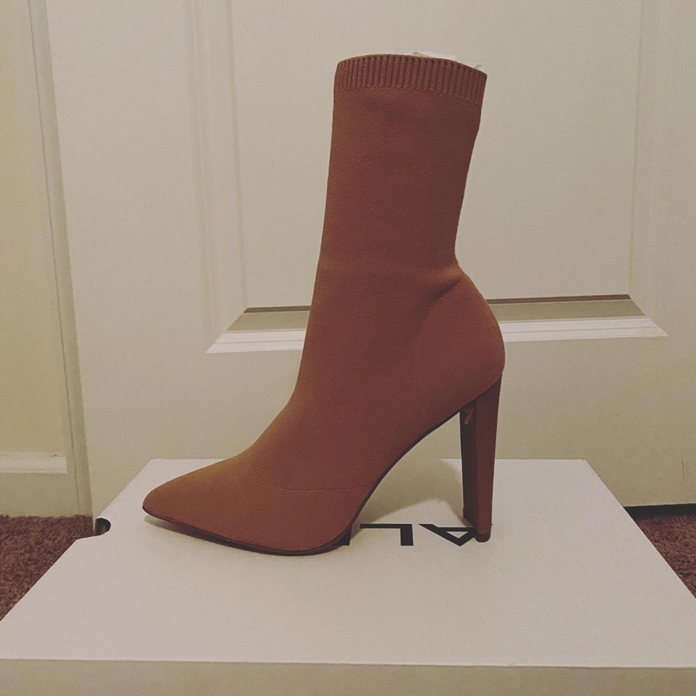 Mid-calf bootie - Picture 3 of 5